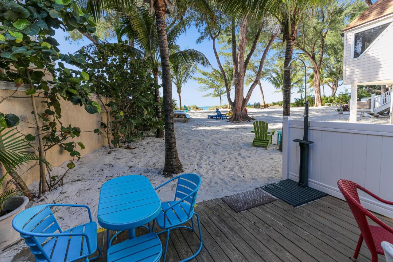 Villa Sunset Beach House - All à St. Pete Beach Extérieur photo