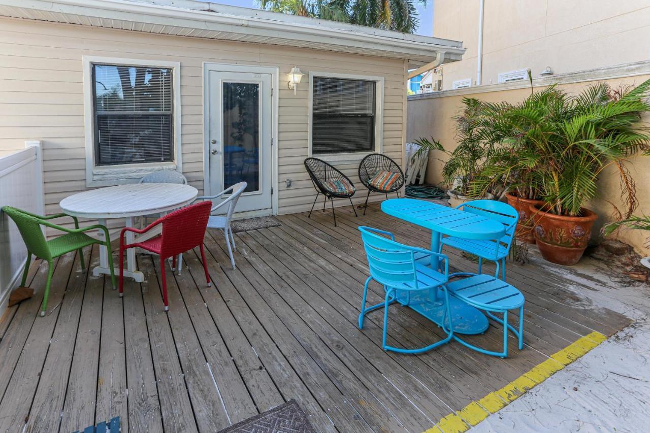 Villa Sunset Beach House - All à St. Pete Beach Extérieur photo